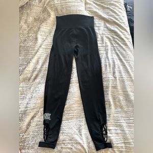 3/$20! VS PINK Ultimate Leggings